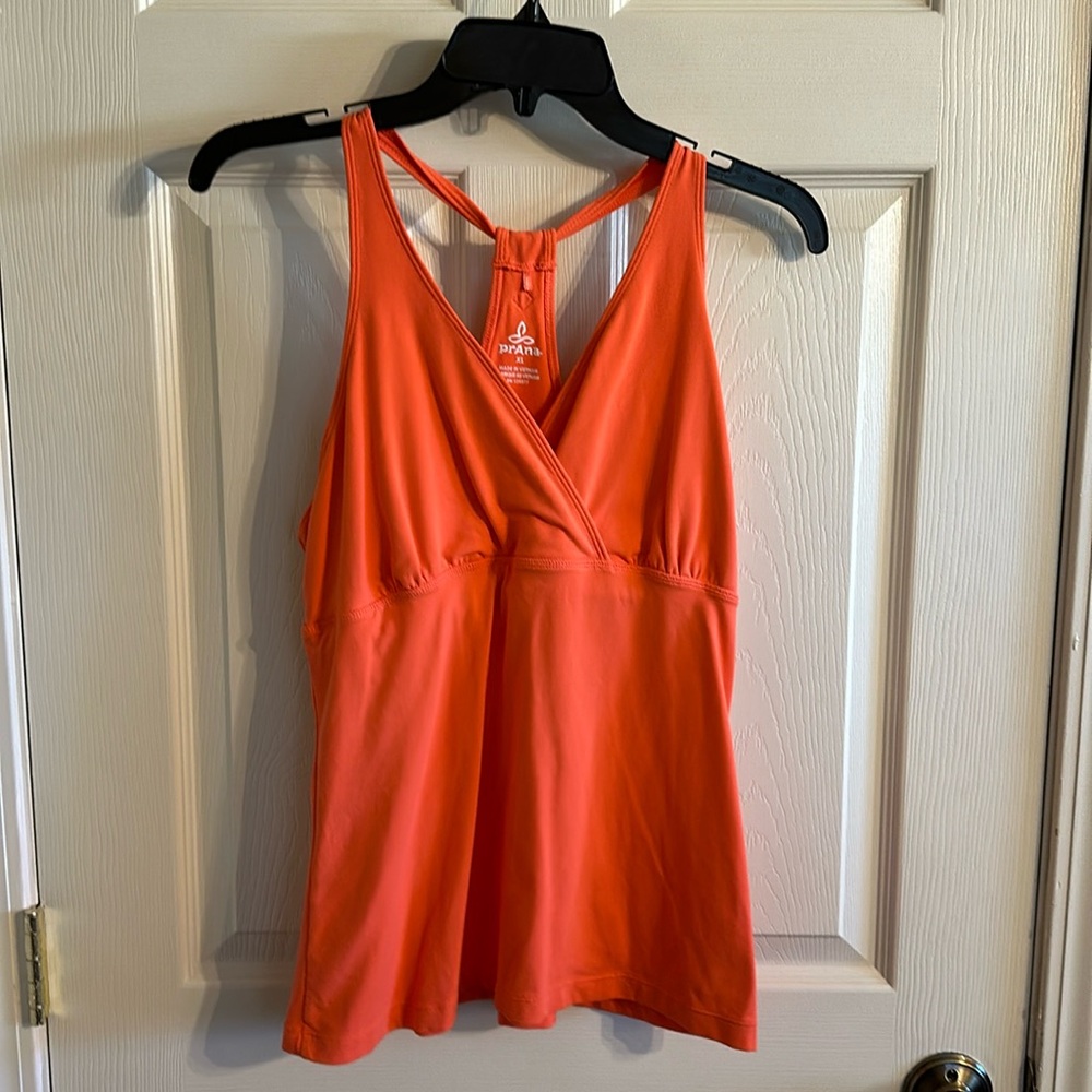 Prana coral halter tank, sz XL.